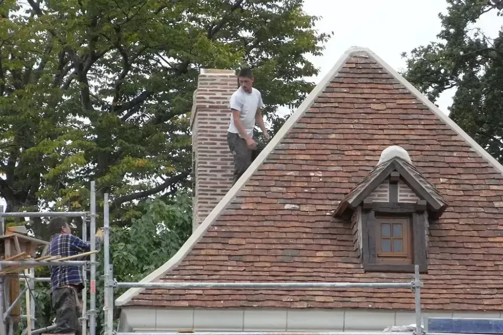 nos renovations de toiture à Tours Joel Thibault (1)webp